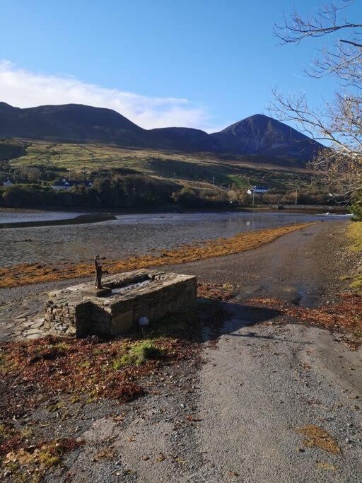 Modern Apartment At Croagh Patrick Westport Exterior foto